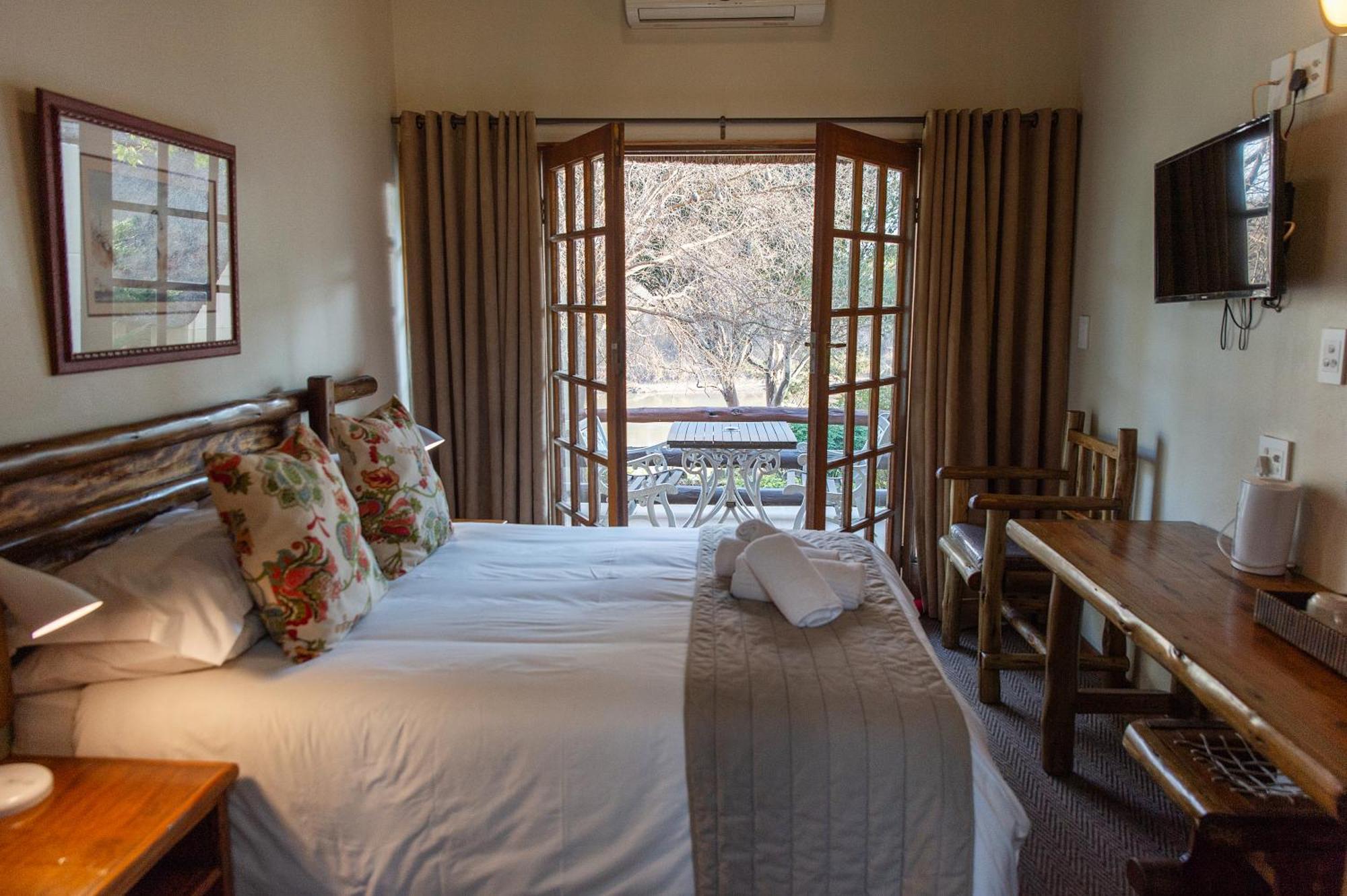 Riverside Lodge & Conference Center アリワル・ノース エクステリア 写真