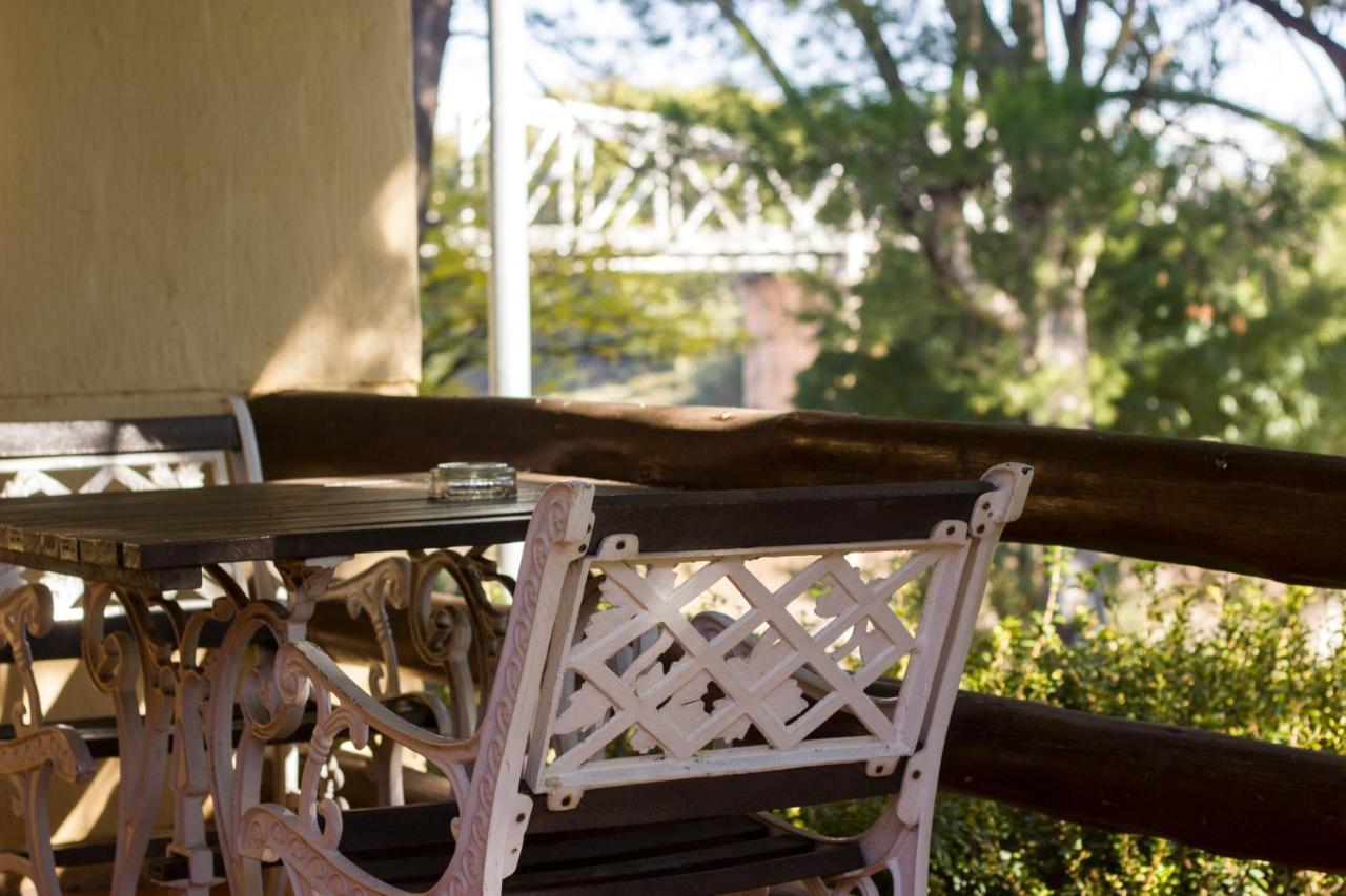 Riverside Lodge & Conference Center アリワル・ノース エクステリア 写真